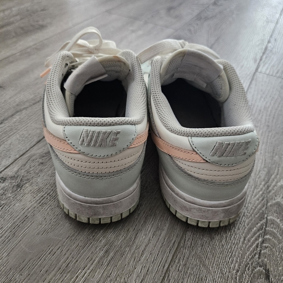 W Nike Dunk Low - Picture 8 of 8